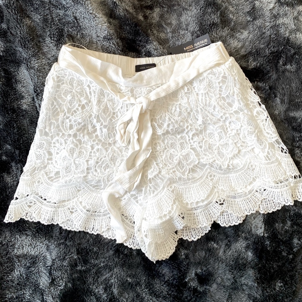 White Lace Shorts. NWT